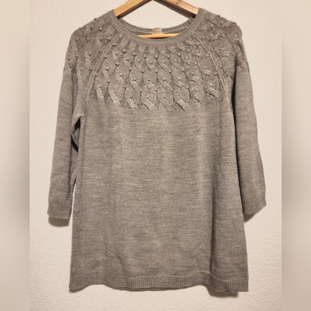 Sara Morgan Gray Cable Knit Sweater.